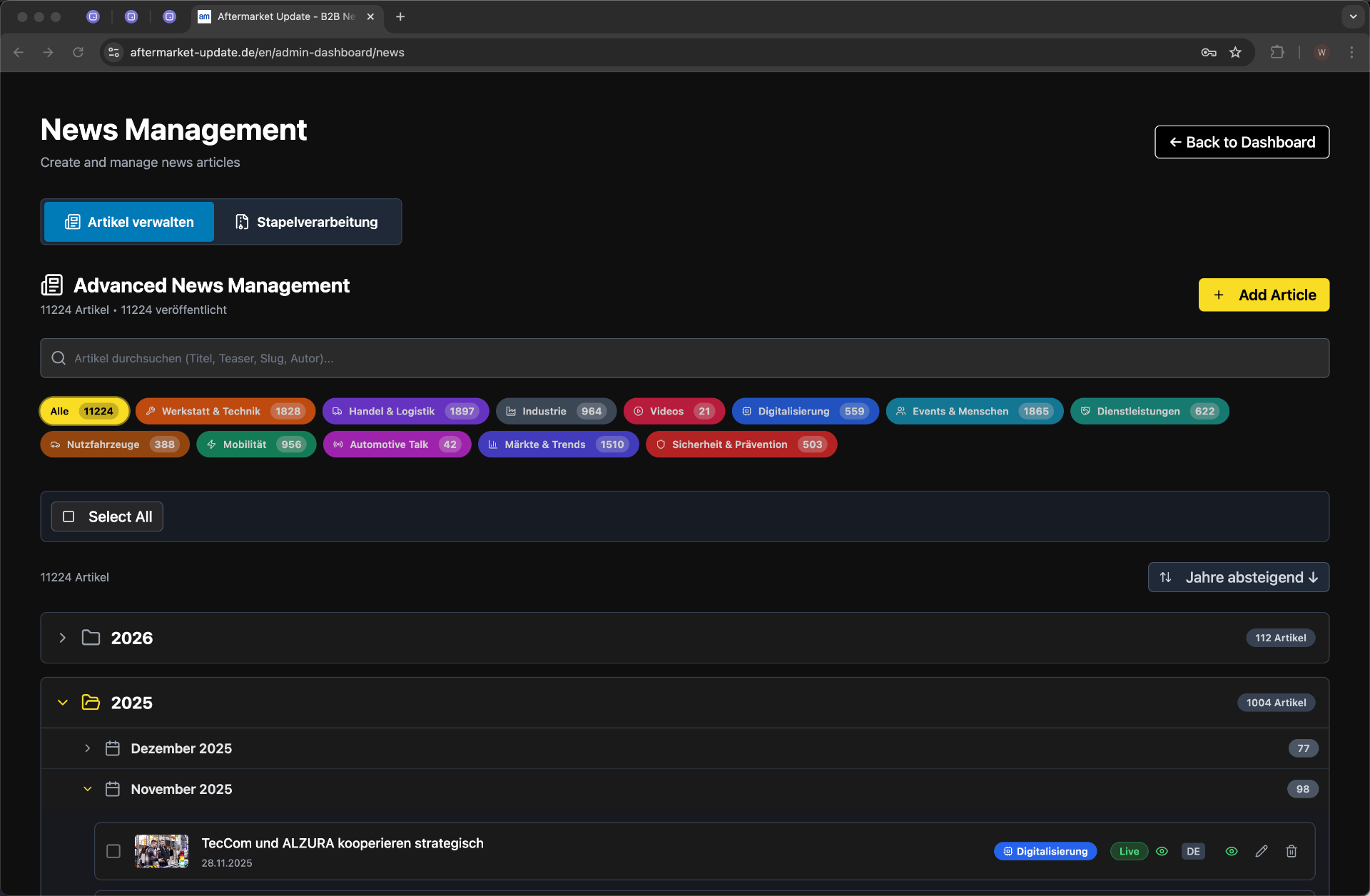 Advanced News Management – Artikelübersicht mit 12.000+ Einträgen, Kategorie-Filtern und Status-Badges